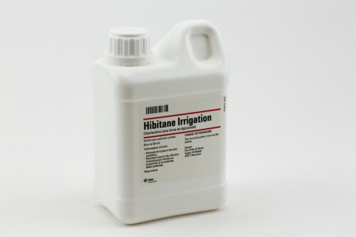 Hibitane 5 % vétérinaire solution pour application cutanée Bidon d'engrais pour l'irrigation, usage agricole, contenant Hibitan Irrigation en plastique blanc, prêt à l'emploi pour l'irrigation des cultures.
